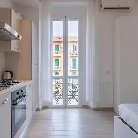 Napoli Apartment *