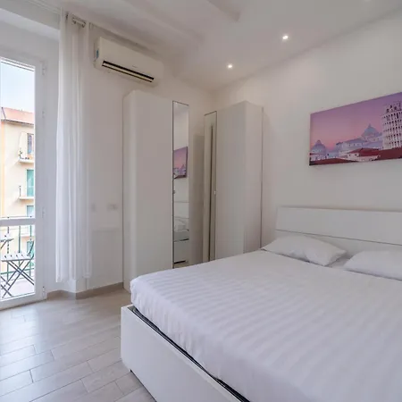 Napoli Apartment *