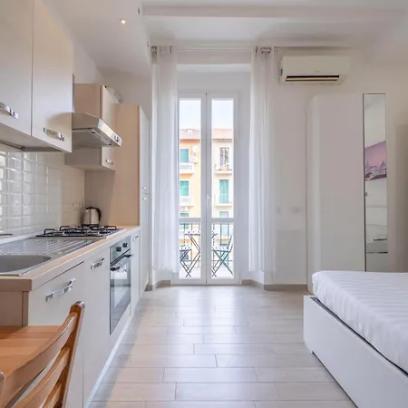 Napoli Apartment Milan